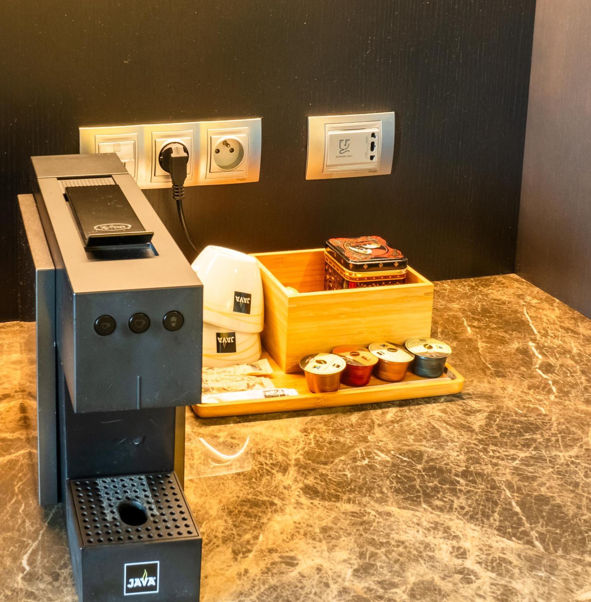 Tower Hotel アールスト エクステリア 写真