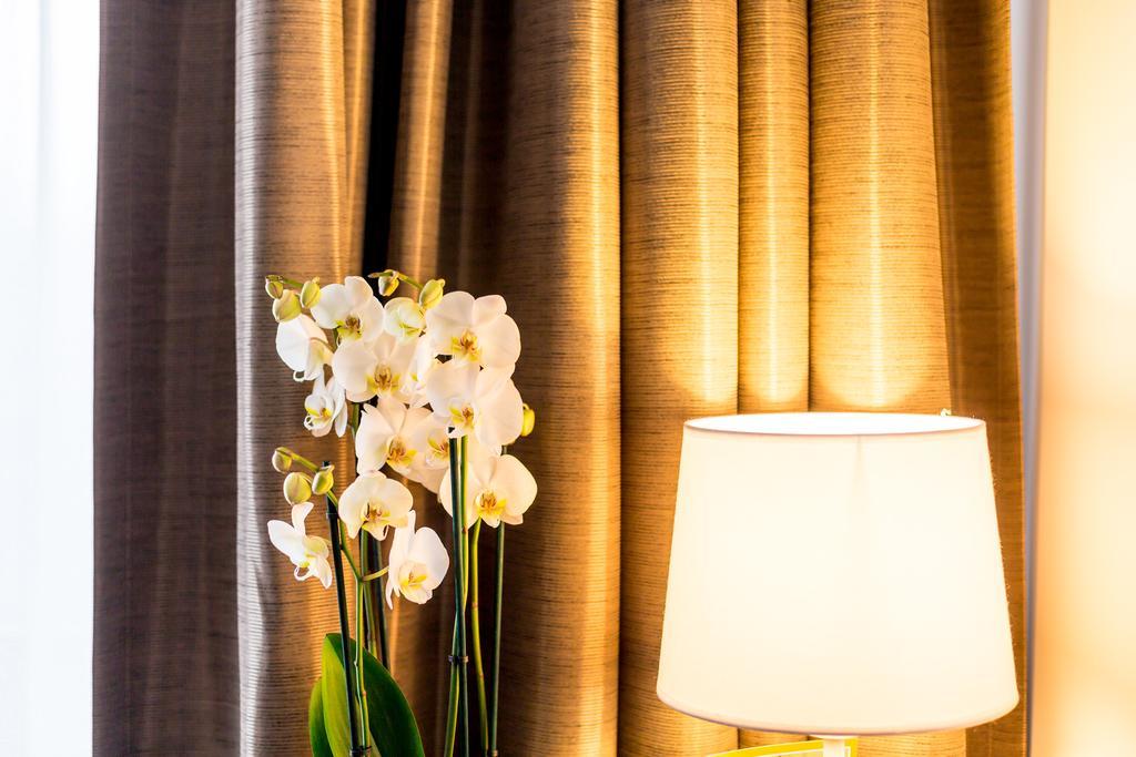 Tower Hotel アールスト エクステリア 写真